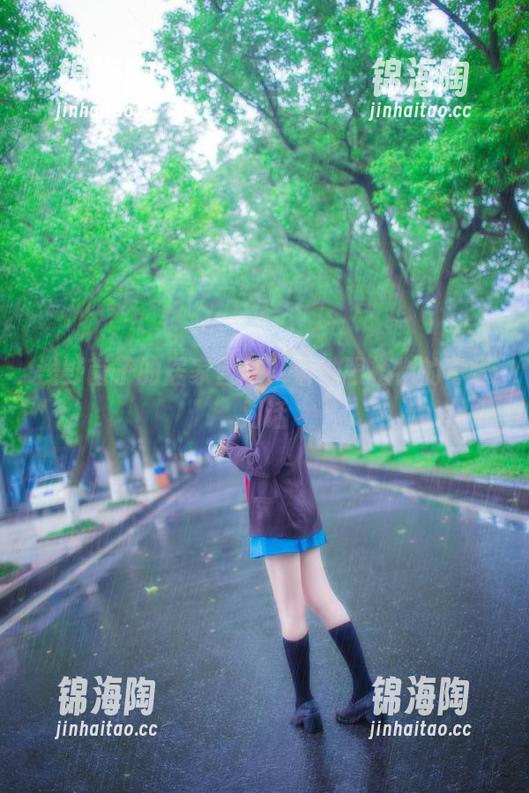 浅野菌子的居家合集，看她跟植物的奇怪对话
