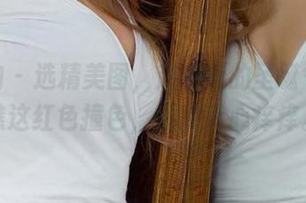 爱尤物 - 选精美图，赵伊彤的圣诞气息，瞧这红色撞色，看得我心痒痒。