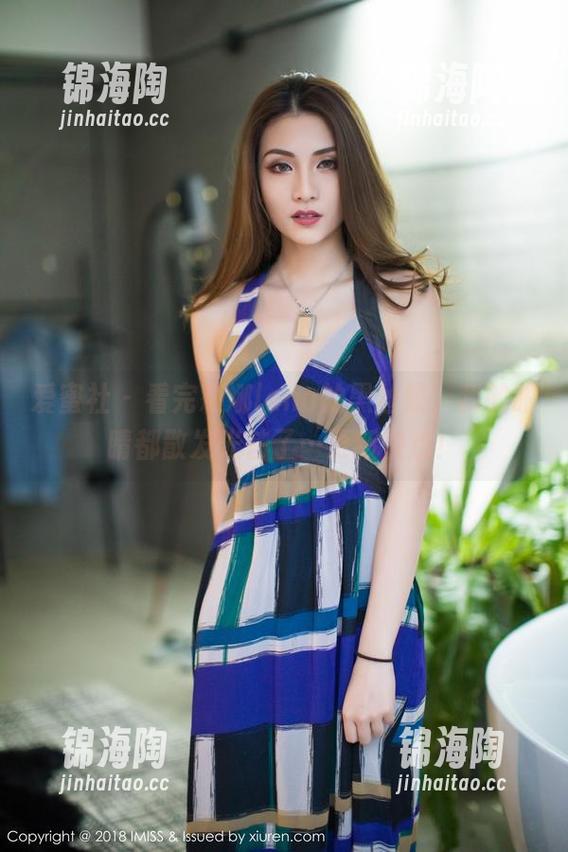 爱蜜社-莉娜lena 爱蜜社 - 看完莉娜lena的黑丝照,我的眼睛都散发光芒了…更新快点!