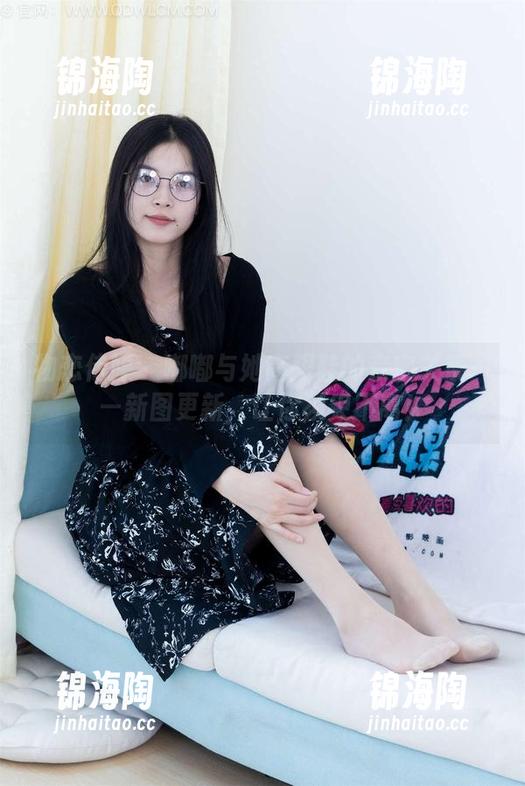 物恋传媒-嘟嘟 物恋传媒 - 嘟嘟与她高跟鞋的亲密关系——新图更新,让你须臾不离!