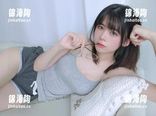 咱眼酱大魔王w的黑护士美图，是我的心头好，看看就上瘾！
