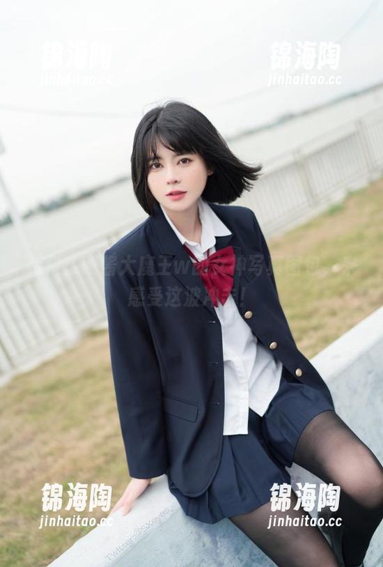 特供：眼酱大魔王w的女神写真图包，来感受这波冲击！