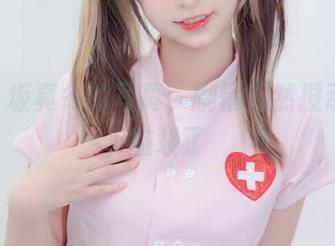 看神楽坂真冬的写真，剧情竟然搅动我的脑袋了