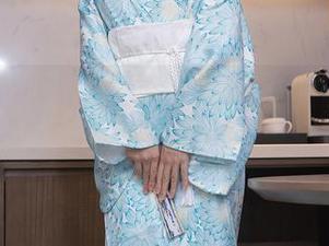 秀人网 - Elise谭晓彤的体操服：当美图对于我ihan有点重，精选也许不够。