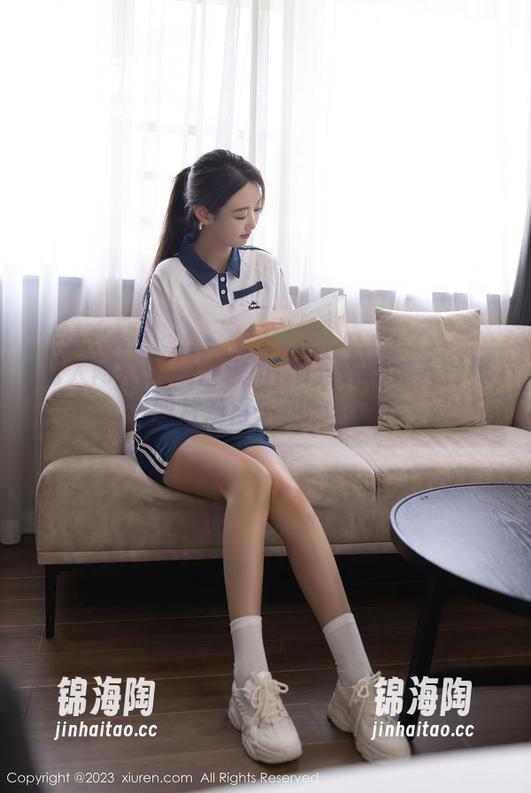 秀人网-Mila豆嘟嘟 秀人网 - 在线冲浪Mila豆嘟嘟泳衣特辑,图片难得一见的俏皮!