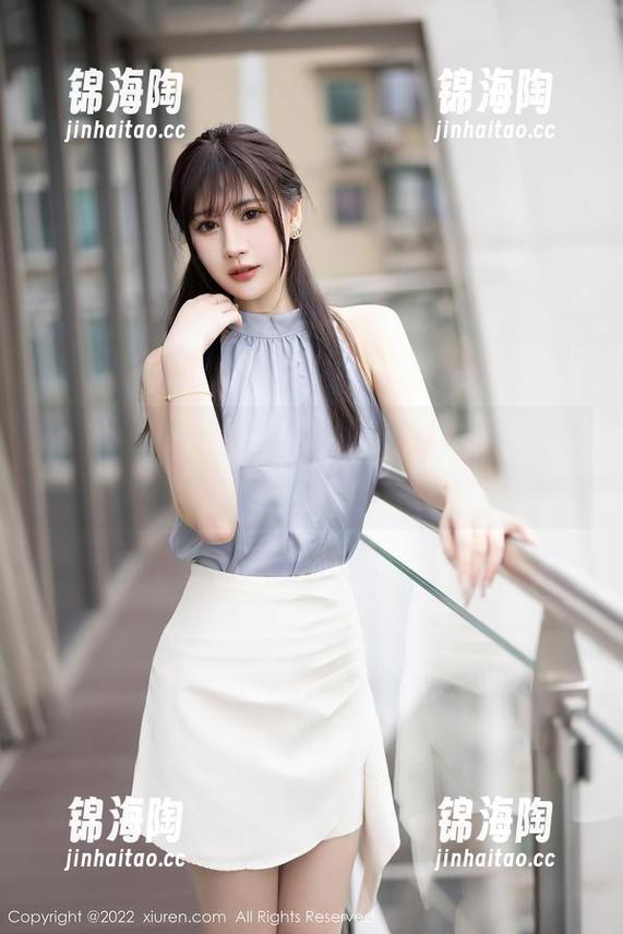 秀人网-佘贝拉bella 秀人网 - 佘贝拉bella图集,紧身牛仔裤,你以为是随便穿的?看完就明白了。
