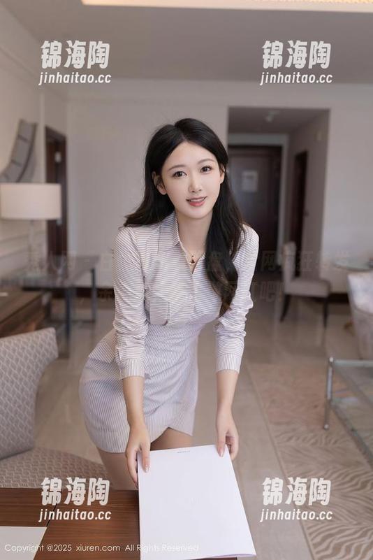 秀人网 - 白丝写真放网盘，全网疯狂转发，余心曼，快来做网红吧！