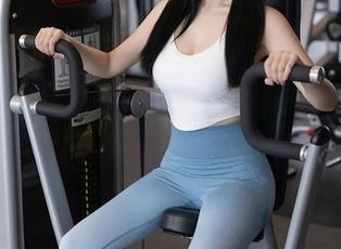秀人网 - 这水手服是唐安诺的免费作品，难道人人都能变成海鸥？