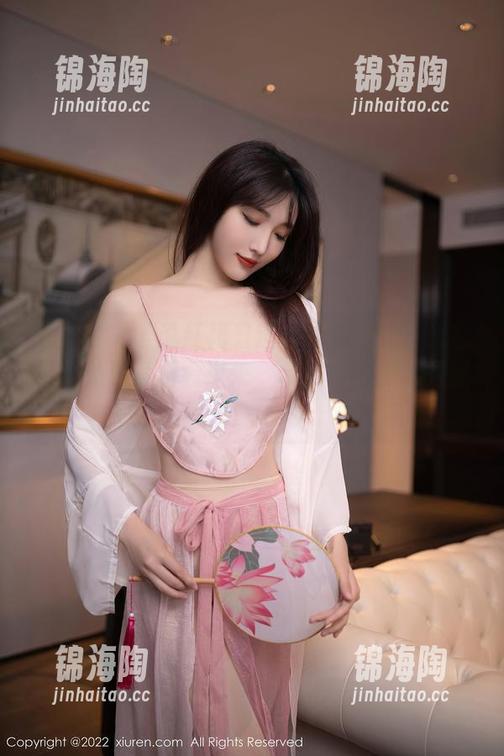 秀人网-抖娘利世 秀人网 - 谁说红裙只适合约会?抖娘利世说,免费套图看过来,带你体验旋转的魅力!