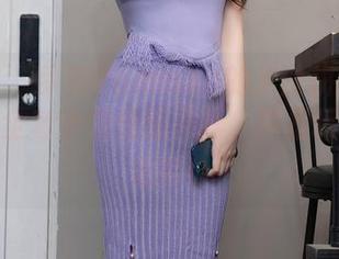 秀人网 - 梦娜Vanessa的灰丝拼图：你总能在全套中发现新花样，真是玩得其乐无穷！