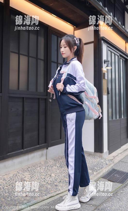秀人网-舞媚歆 秀人网 - 舞媚歆新一波校园写真集,更新啦!学业与美貌的双重挑战,渴望你来点评!
