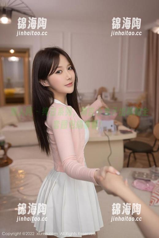 秀人网-麻吉小兔子 秀人网 - 纯白系列,麻吉小兔子出格的全套图包搞事情!