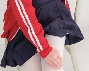 紧急企划 - 腿长到飞起的小奶糕Milky，免费合集等你来讽刺！