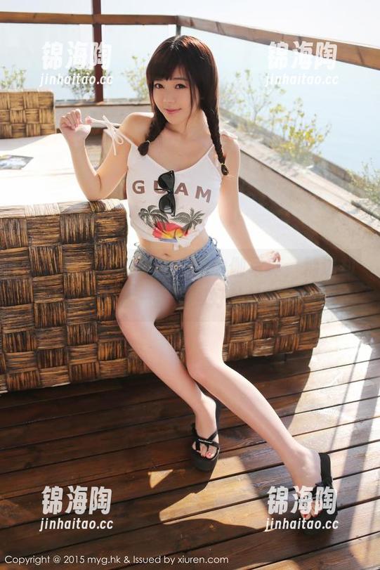 美媛馆 - 软软爱吃肉的瑜伽写真，精选却又透露着一丝恰到好处的慵懒。