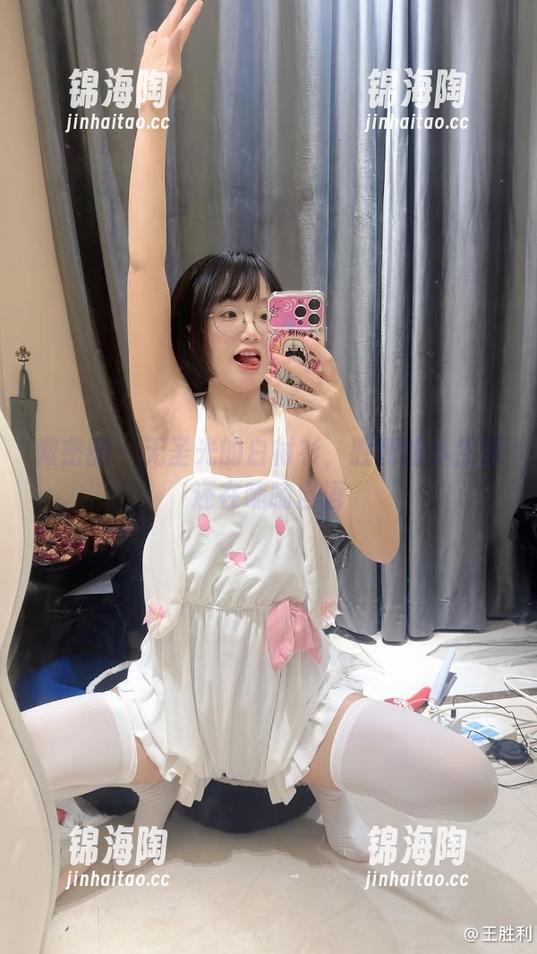 微密圈 - 无圣光的白衬衫，胜利的小生活还在喃喃自语