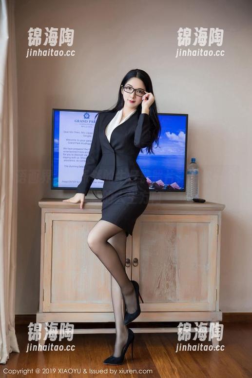 语画界-黄乐然 语画界 - 黄乐然的牛仔裤照片,给你一个新的人生方向