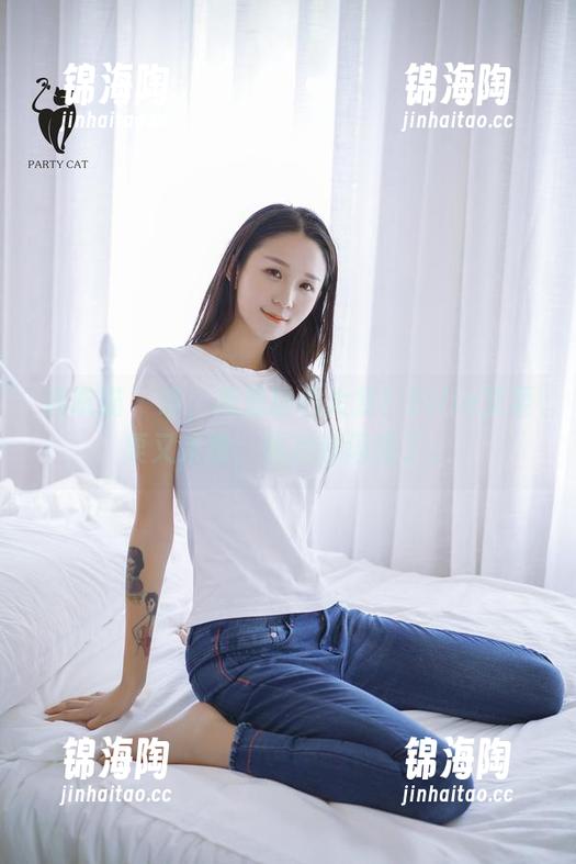 轰趴猫-Ellie艾栗栗 轰趴猫 - 哇,高清粉色大赏!Ellie艾栗栗又来撩,照片都闪亮了。