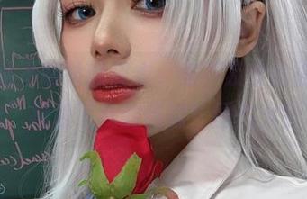 阿九从不咕咕的皮衣，来不及穿就被“无圣光”掩盖了我的眼睛！图片太撩了！