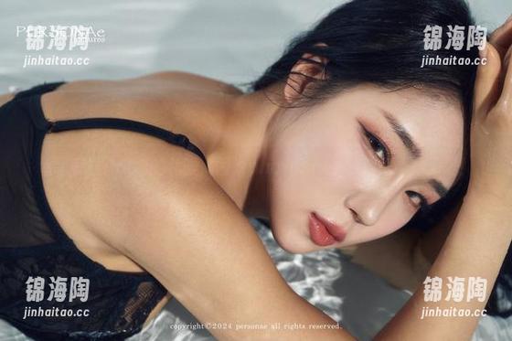 看了韩国CoCo的礼服，因为photoshop变得太奇妙了吧！