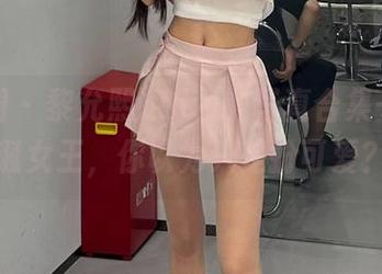 微密圈 - 黎允熙baby的写真合集——圣诞女王，你以为只是扮可爱？
