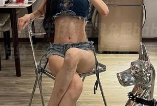 微密圈 - 黑色牛仔裤与黎允熙baby——私房图片给了我新的穿搭灵感，我要去试试。